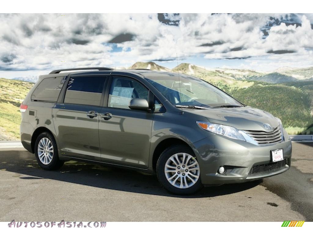 2014 Toyota Sienna Limited 7 Passenger