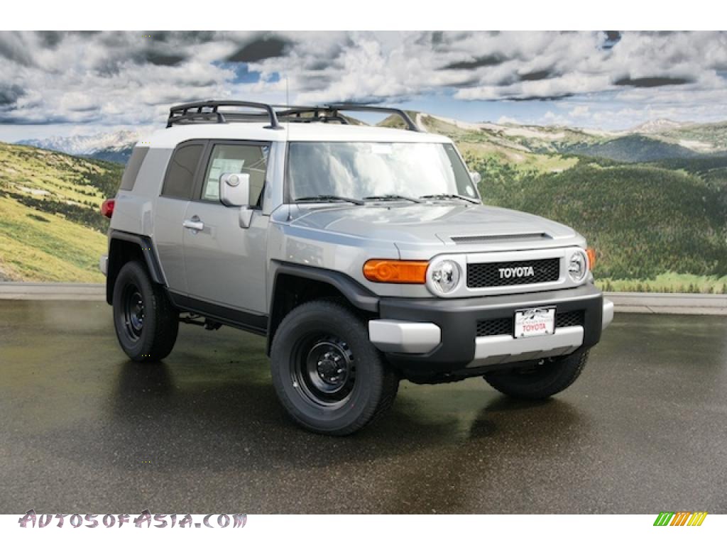 toyota fj cruiser 2011 silver #3