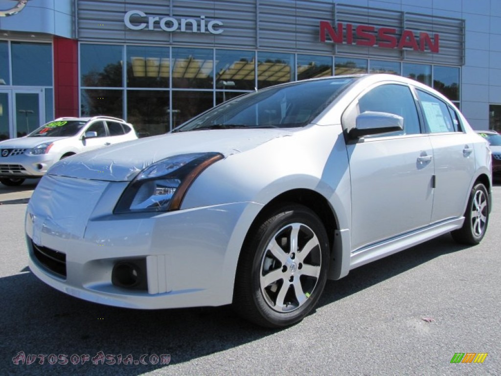2012 Nissan Sentra 2.0 SR Special Edition in Brilliant ... 2012 Nissan Sentra 2.0 SR Special Edition in Brilliant ...