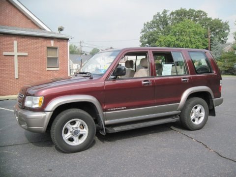 Foxfire Red 2000 Isuzu Trooper S 4x4 Foxfire Red 2000 Isuzu Trooper S 4x4