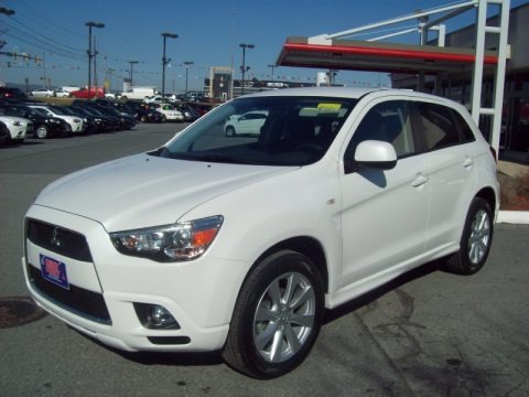 Diamond White 2012 Mitsubishi Outlander Sport SE AWD Diamond White 2012 Mitsubishi Outlander Sport SE AWD