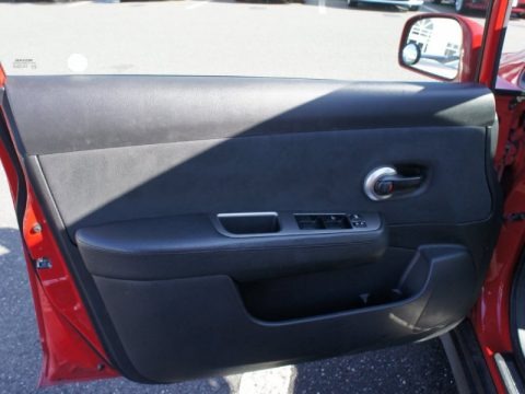 Red Alert 2007 Nissan Versa S