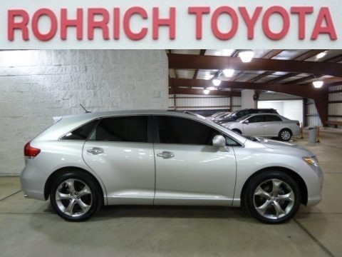 Classic Silver Metallic 2010 Toyota Venza V6 AWD