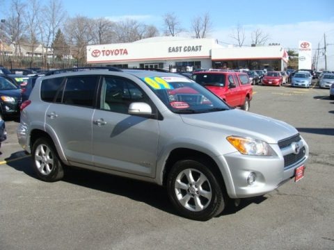 Classic Silver Metallic 2009 Toyota RAV4 Limited V6 4WD