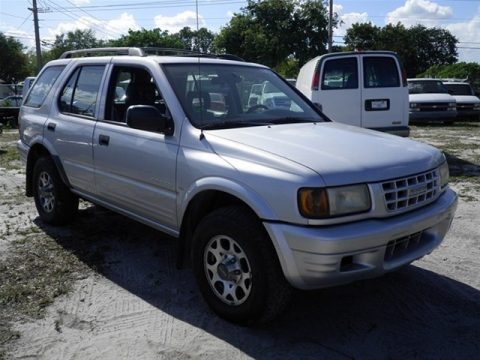 Bright Silver Metallic 1999 Isuzu Rodeo LS Bright Silver Metallic 1999 Isuzu Rodeo LS