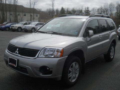Quick Silver Metallic 2011 Mitsubishi Endeavor LS Quick Silver Metallic 2011 Mitsubishi Endeavor LS