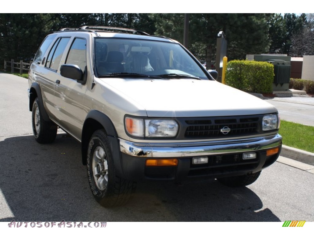 Thelen Bay City >> 1999 Nissan Pathfinder XE in Sahara Beige Metallic photo ... Thelen Bay City >> 1999 Nissan Pathfinder XE in Sahara Beige Metallic photo ...