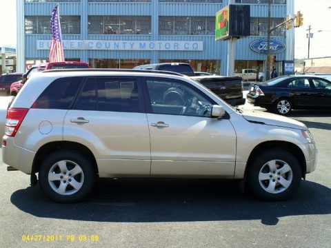 Clear Beige Metallic 2006 Suzuki Grand Vitara XSport 4x4 Clear Beige Metallic 2006 Suzuki Grand Vitara XSport 4x4