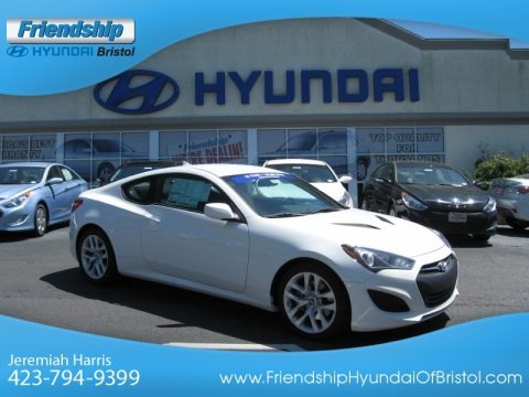 Monaco White 2013 Hyundai Genesis Coupe 2.0T Monaco White 2013 Hyundai Genesis Coupe 2.0T