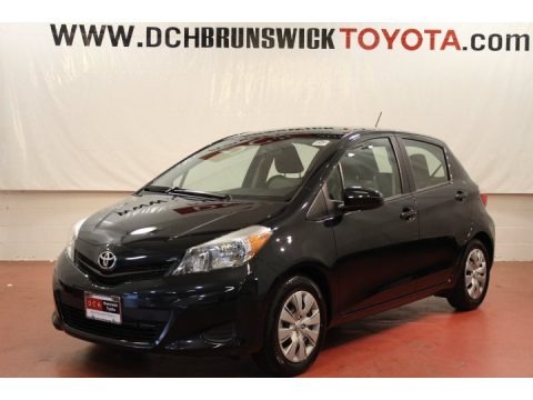 Magnetic Gray Metallic 2012 Toyota Yaris L 5 Door