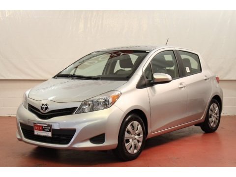 Classic Silver Metallic 2012 Toyota Yaris L 5 Door
