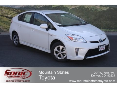 Blizzard White Pearl 2012 Toyota Prius 3rd Gen Two Hybrid Blizzard White Pearl 2012 Toyota Prius 3rd Gen Two Hybrid