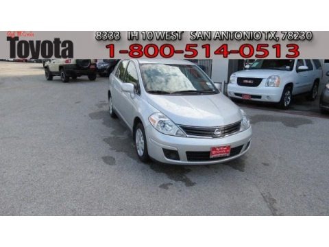 Brilliant Silver Metallic 2011 Nissan Versa 1.8 S Sedan Brilliant Silver Metallic 2011 Nissan Versa 1.8 S Sedan