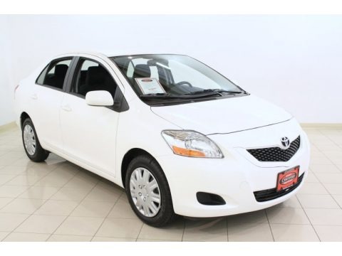 Polar White 2011 Toyota Yaris Sedan