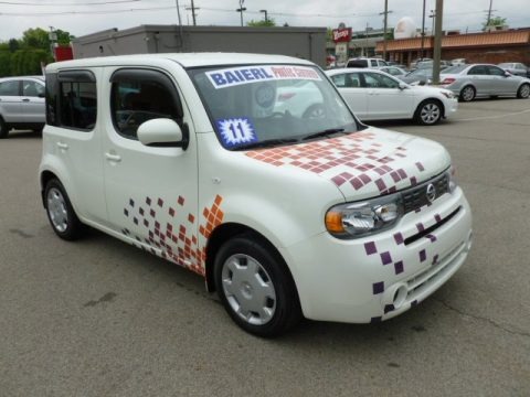 White Pearl 2011 Nissan Cube 1.8 S White Pearl 2011 Nissan Cube 1.8 S