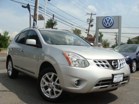 Silver Ice Metallic 2011 Nissan Rogue SL AWD Silver Ice Metallic 2011 Nissan Rogue SL AWD