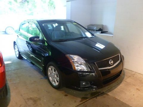 Super Black 2011 Nissan Sentra 2.0 SR Super Black 2011 Nissan Sentra 2.0 SR