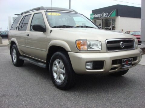 Sahara Beige Metallic 2002 Nissan Pathfinder SE 4x4 Sahara Beige Metallic 2002 Nissan Pathfinder SE 4x4