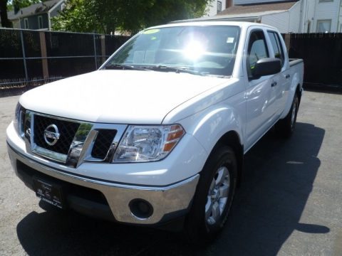 Avalanche White 2010 Nissan Frontier SE Crew Cab 4x4