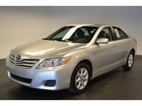 Classic Silver Metallic 2011 Toyota Camry LE Classic Silver Metallic 2011 Toyota Camry LE
