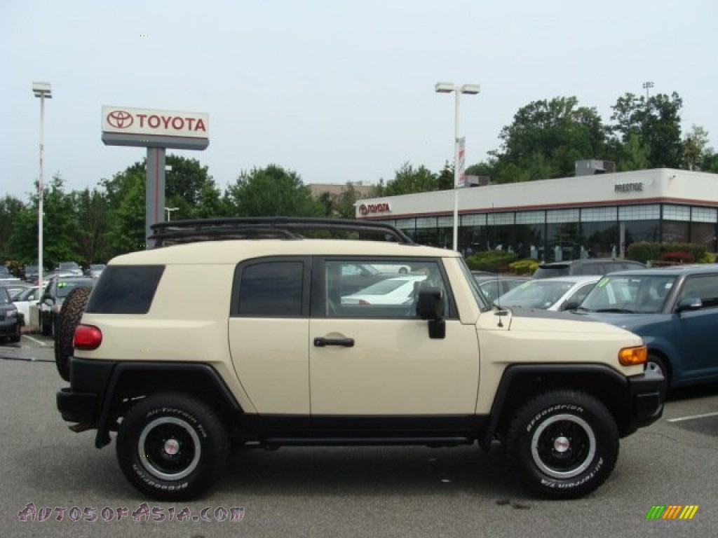 2010 toyota fj sandstorm #6