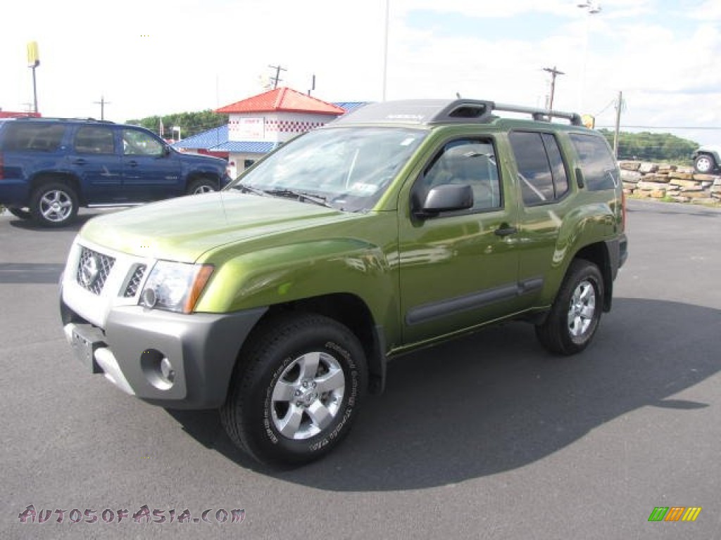 2012 Nissan xterra metallic green #7