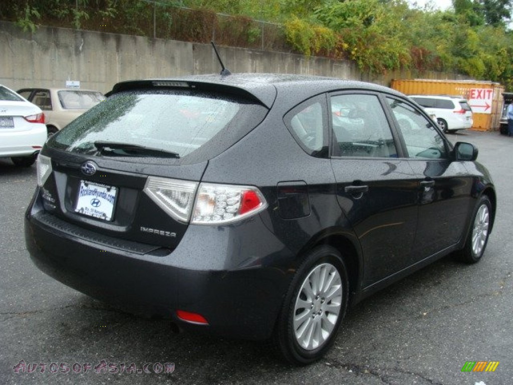 2011 Impreza 2.5i Premium Wagon - Dark Gray Metallic / Carbon Black photo #4