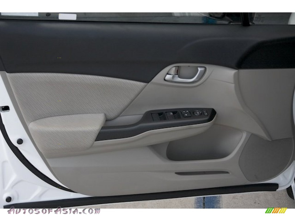 2013 Civic LX Sedan - Taffeta White / Beige photo #24