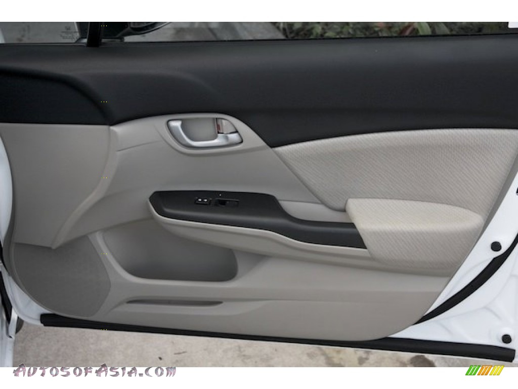 2013 Civic LX Sedan - Taffeta White / Beige photo #27