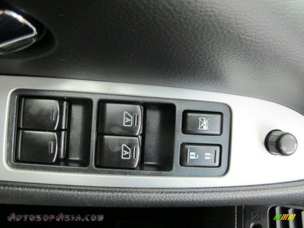 2011 Murano SL AWD - Platinum Graphite / Black photo #41
