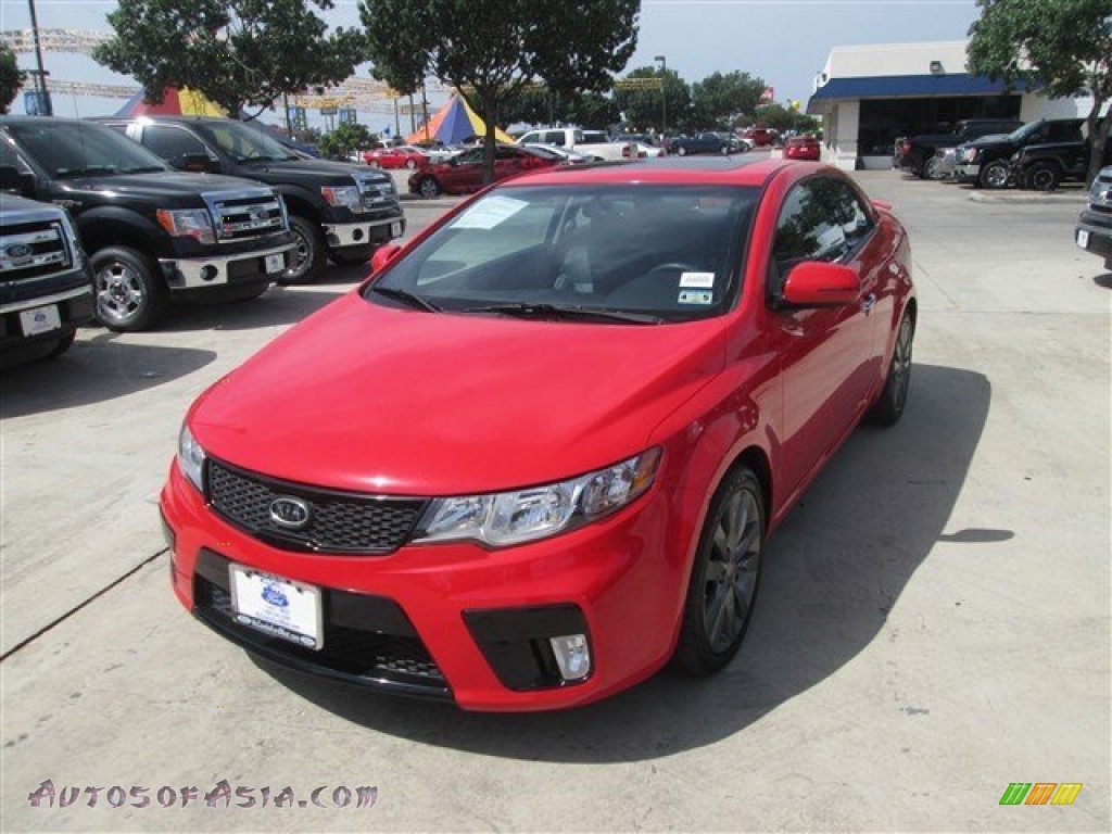 2012 Forte Koup SX - Racing Red / Black photo #2