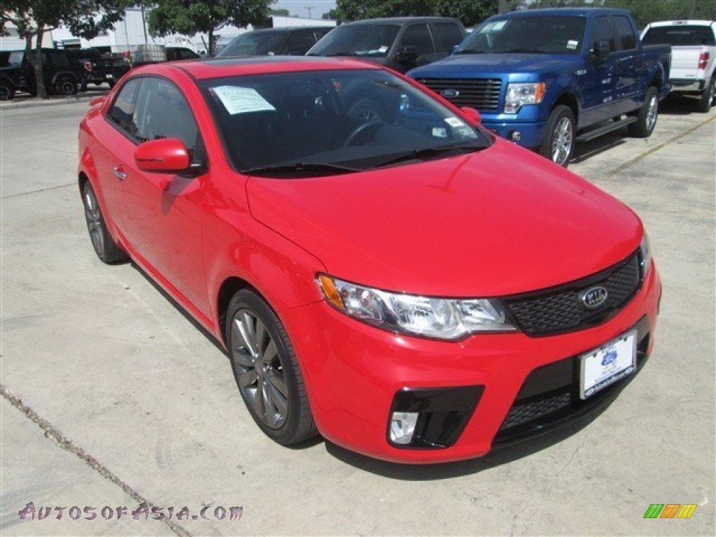 2012 Forte Koup SX - Racing Red / Black photo #15