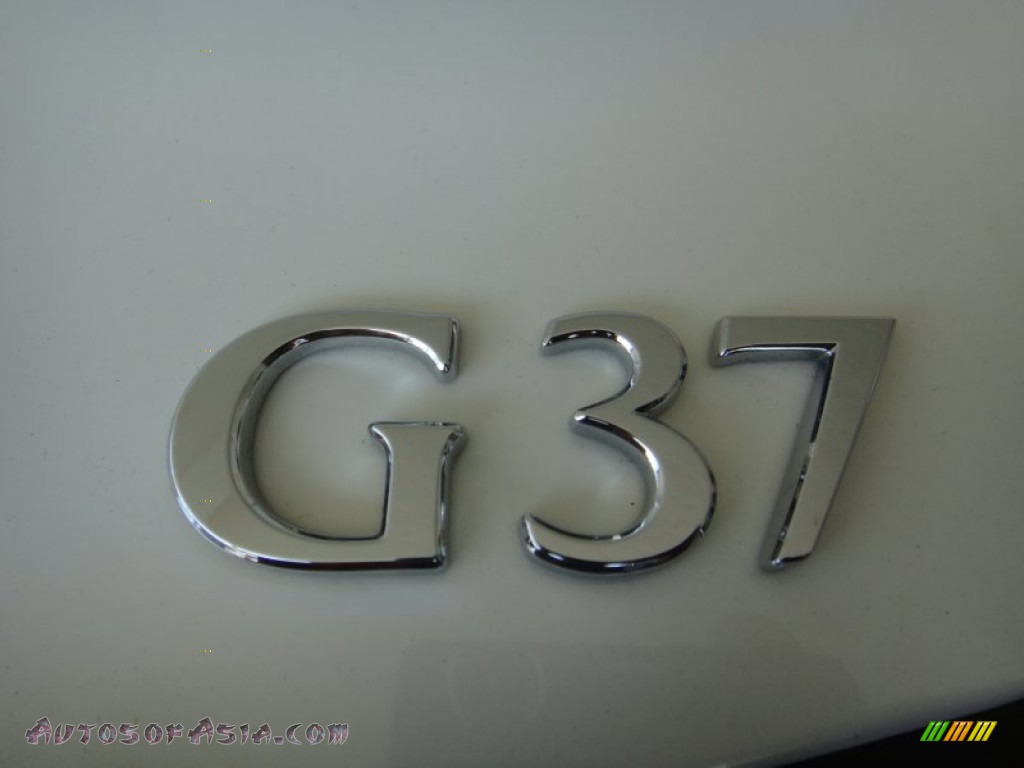 2012 G 37 Journey Sedan - Moonlight White / Stone photo #19