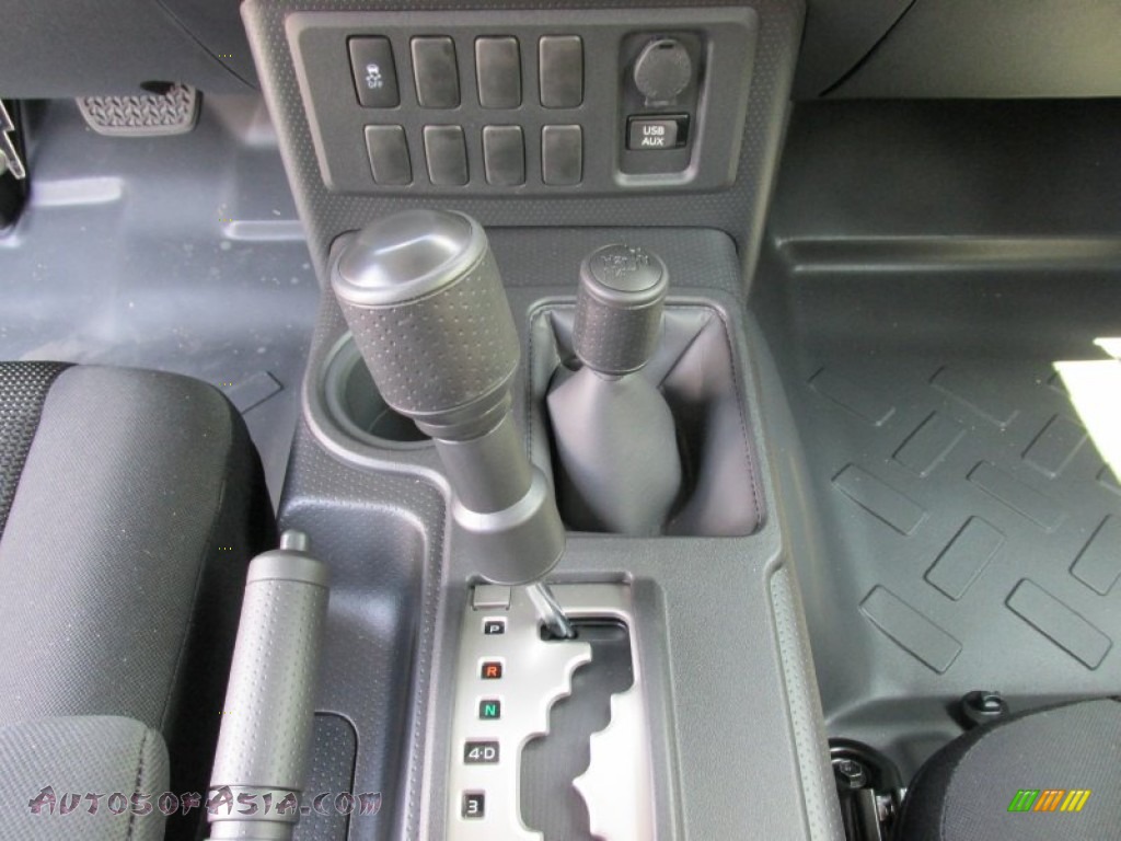 2014 FJ Cruiser 4WD - Cement Gray / Dark Charcoal photo #34