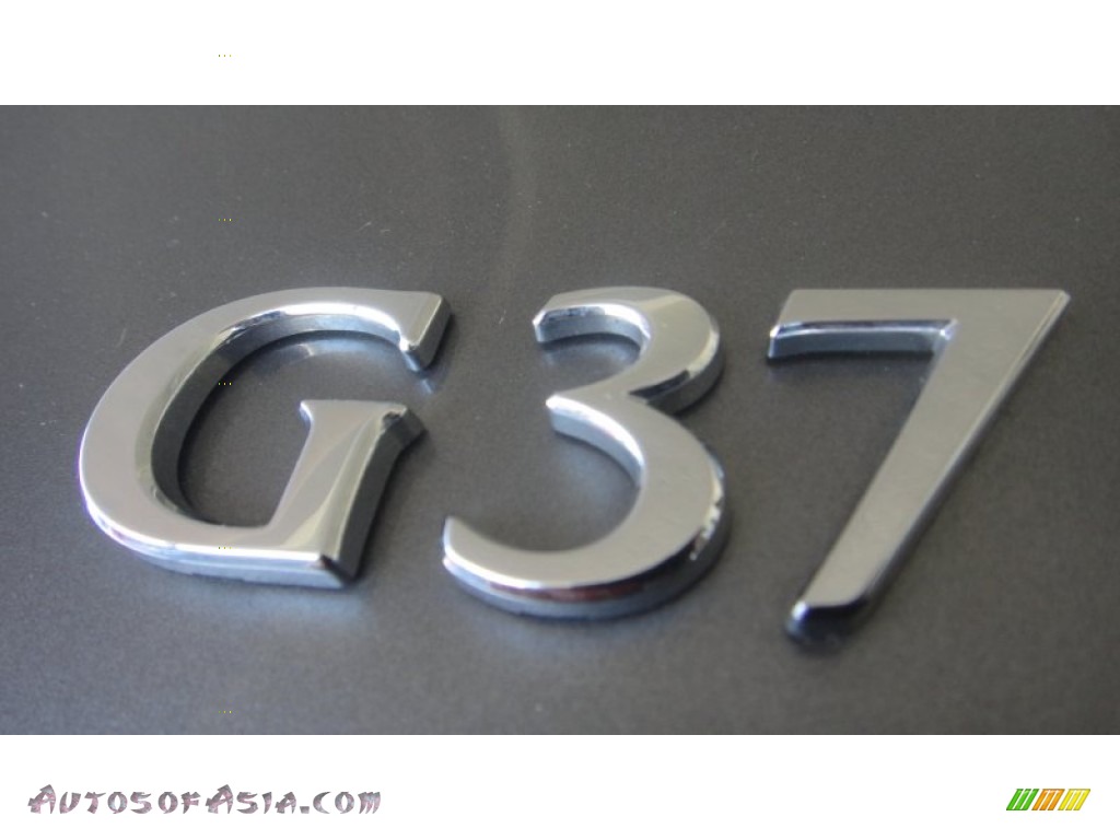 2011 G 37 Journey Sedan - Graphite Shadow / Stone photo #43