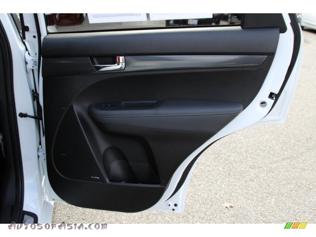 2011 Sorento SX V6 AWD - Snow White Pearl / Black photo #26